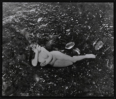 Jana Želibská – Ona-Nymfa-prenesená do ,,Terénu" okolia Bratislavy 