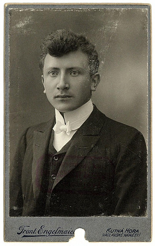 František Engelmaier – bez názvu (portrét mladého muže) 