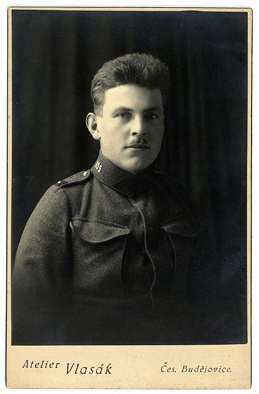 Atelier Vlasák – bez názvu (portrét mladého vojína) 