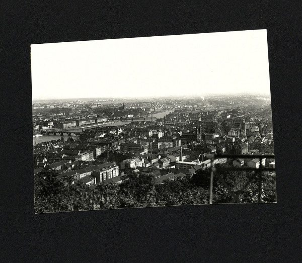 Rudolf Bruner-Dvořák – Pohled na Prahu z Hladové zdi - Vyšehrad 