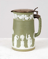 Josiah Wedgwood – Konvica so strieborným záverom 