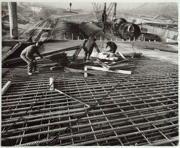 Martin Martinček – Liptovská Mara, cyklus čiernobielych fotografií, 60 ks 