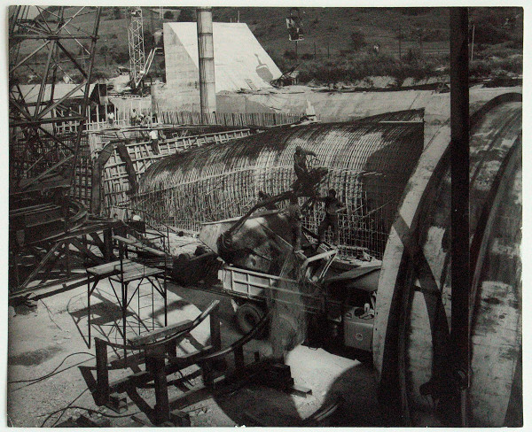 Martin Martinček – Liptovská Mara, cyklus čiernobielych fotografií, 60 ks