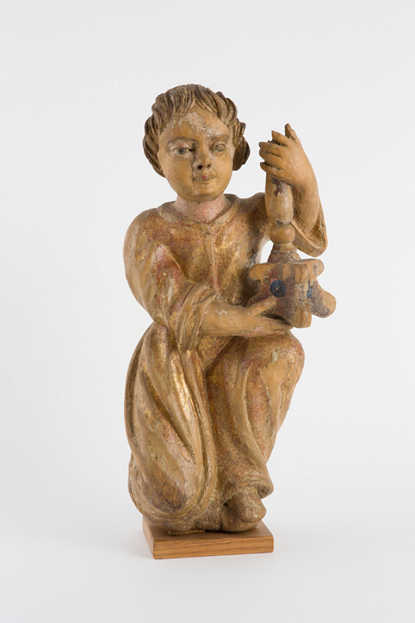 Slovenský rezbár z 18. storočia – Anjel so svietnikom 