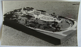 Ivan Matušík, Neznámy autor – Pamätník padlých hrdinov na Slavíne. Model. 