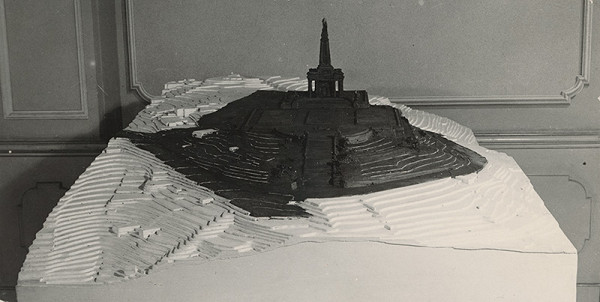 Ján Svetlík – Pamätník na Slavíne v Bratislave. Model. 
