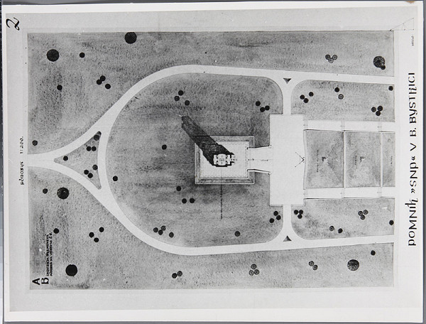 Ladislav Beisetzer, Neznámy autor – Súťaž na pomník SNP na Bánoši v Banskej Bystrici. Pôdorys prízemia (M 1:200) 