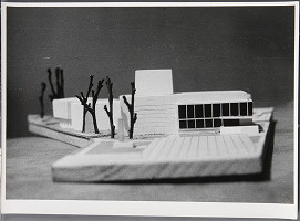 Ladislav Beisetzer, Neznámy autor – Súťaž na Divadlo Jonáša Záborského v Prešove. Model divadla (čelný pohľad). 