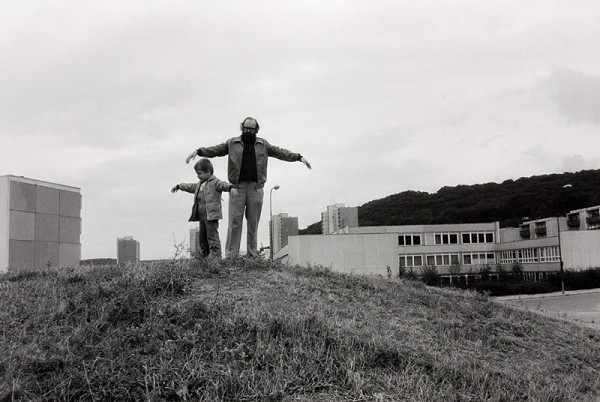 Július Koller – Lietacia kultúrna situácia (U.F.O.). Bratislava - Dúbravka 