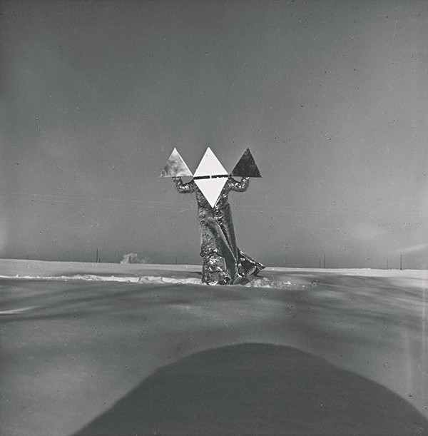 Francisco Infante – Figúra s trojuhoľníkmi  