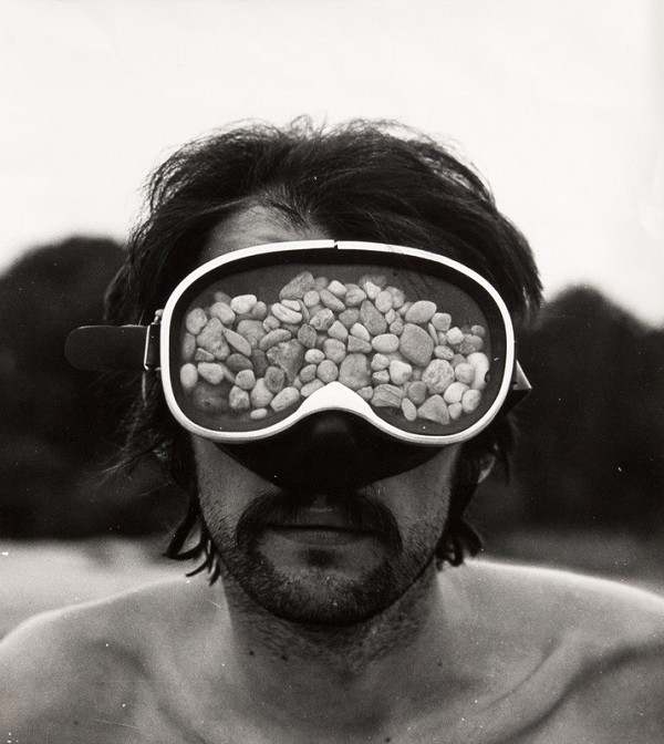 Ľubomír Ďurček – Autoportrét s potápačskými okuliarmi 