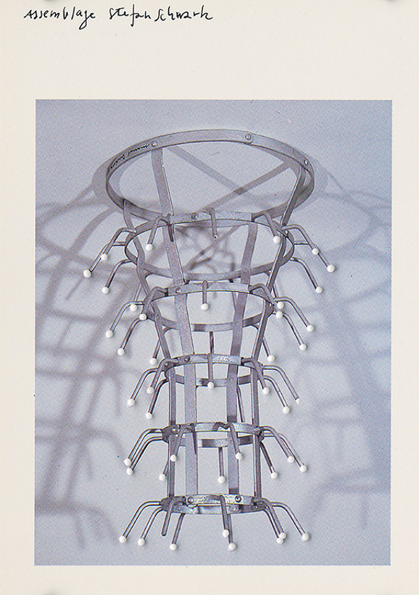 Štefan Schwartz – Marcel Duchamp, Flaschenträger // ohne Titel 