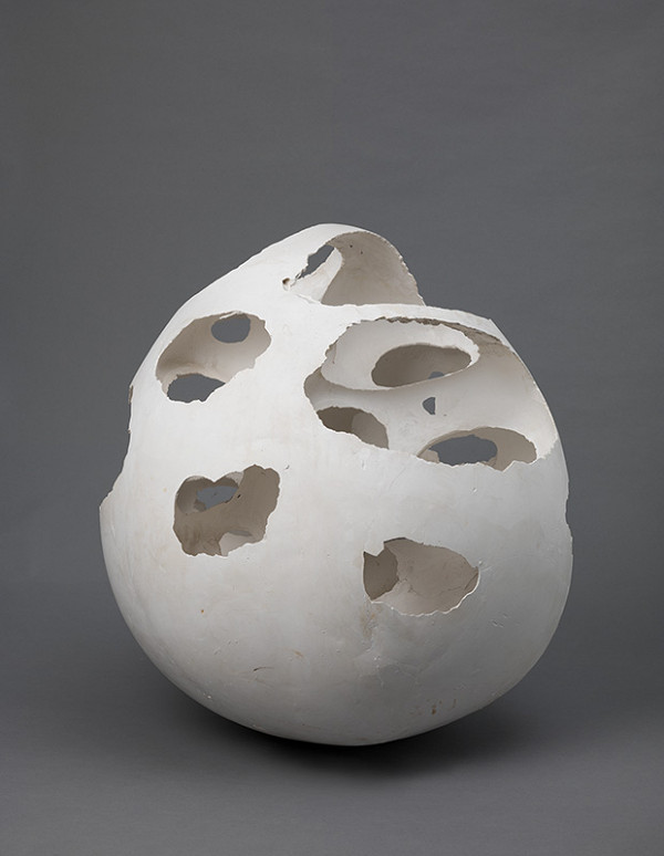 Mária Bartuszová – Shell I.; Egg, but not Columbus´s 