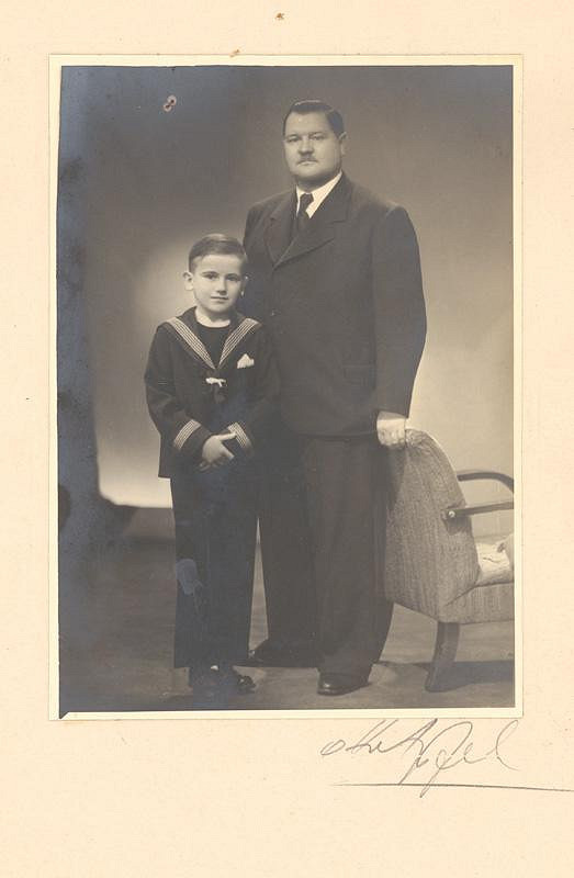 Oto Apfel ml. – Portrét otca a syna 