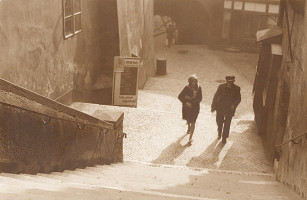 Ladislav Kožehuba – Pouličné scény. Chodci a tiene 3. 