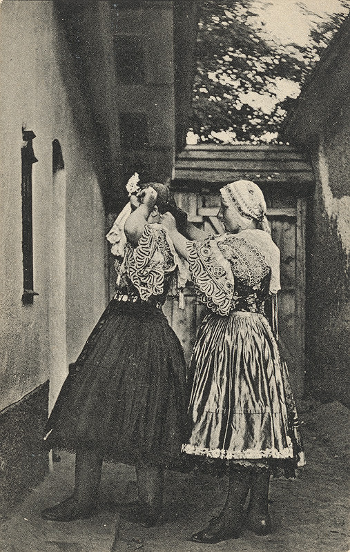 Pavol Socháň – Príprava do kostola v Hrnčiarovciach 