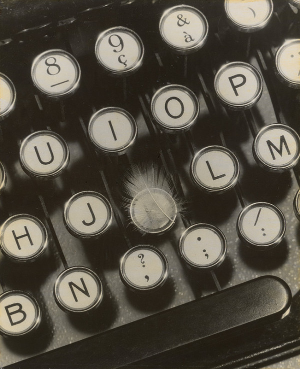 François Kollar – Advertising Photograph (Study for advert of Hermès typewriters) 