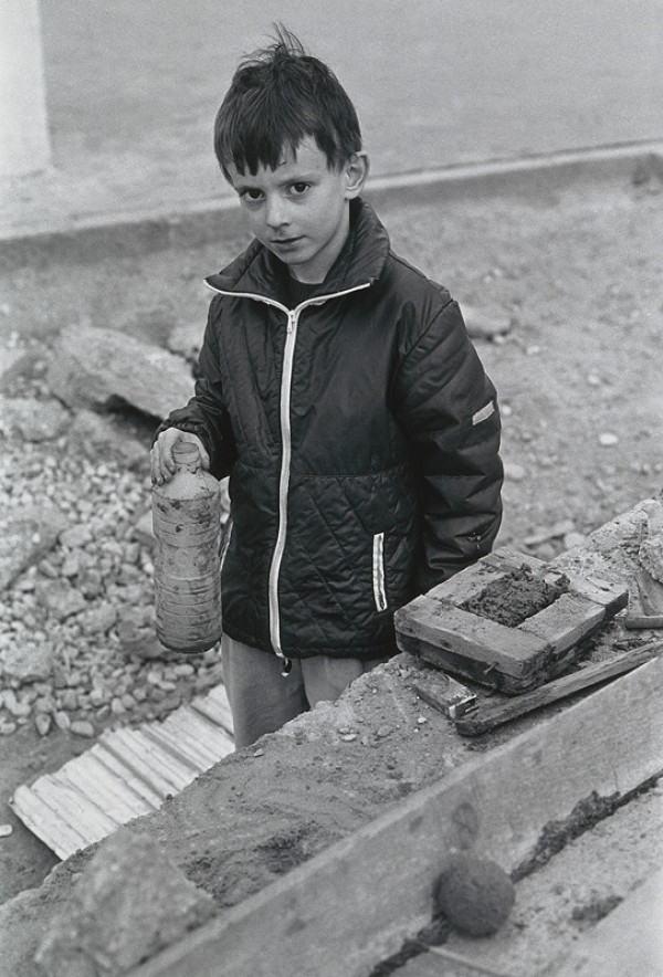 Juraj Bartoš – Deti na sídlisku. Petržalka 