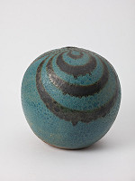 Jozef Sušienka – Páskovaná váza/ plastika III. 