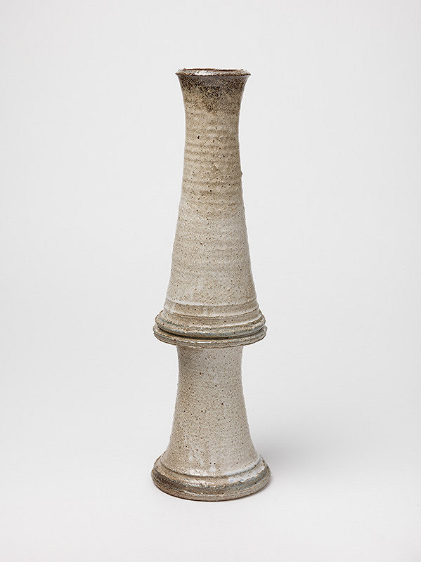 Ľubomír Jakubčík – Váza na nohe 