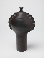 Pavol Uhrík – Váza čierno-hnedá 