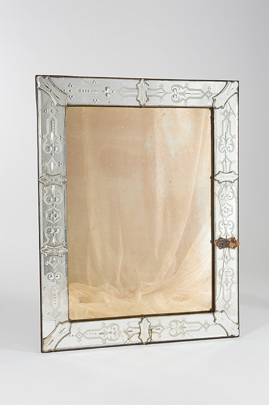 Neznámy remeselník – Benátske zrkadlo 