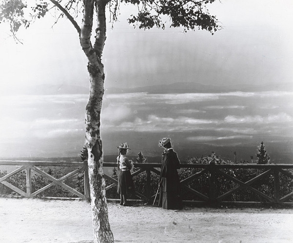 Pavol Socháň – Štrbské Pleso I. (Na prechádzke) 