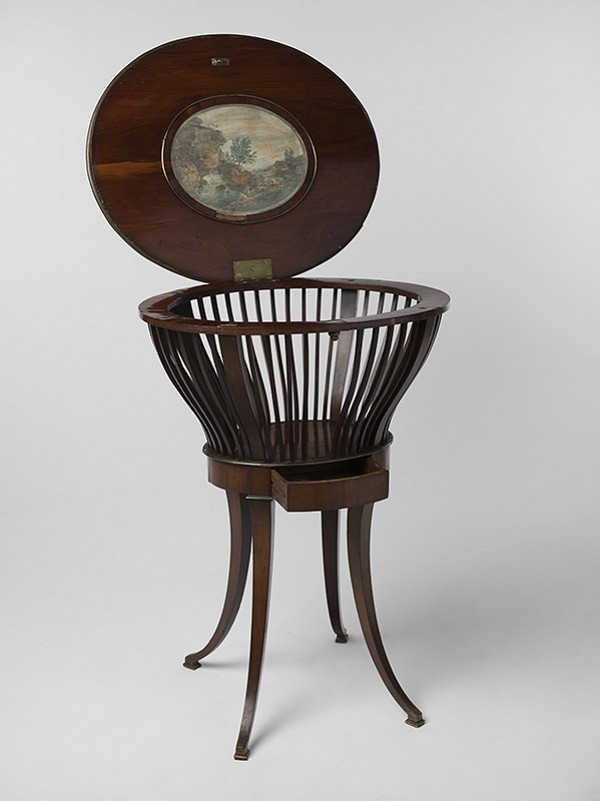 Neznámy autor – Stolík na šijacie potreby 