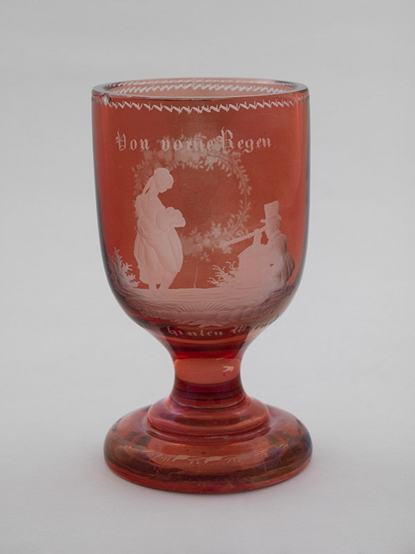 Neznámy autor – Pohár na nôžke s ľahkým erotickým výjavom 