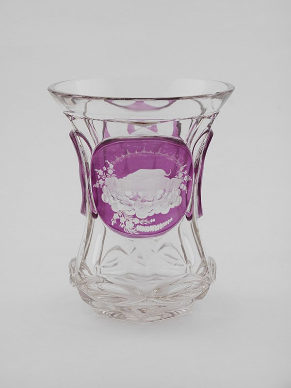 Neznámy autor – Spomienkový pohár s vyobrazením verného psa 