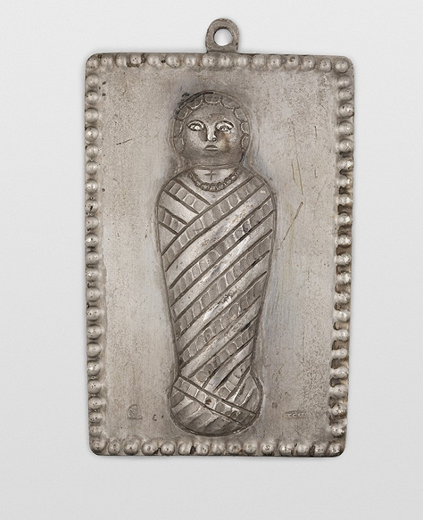 Johannes Becker – Votívny predmet s vyobrazením novorodenca v perinke 