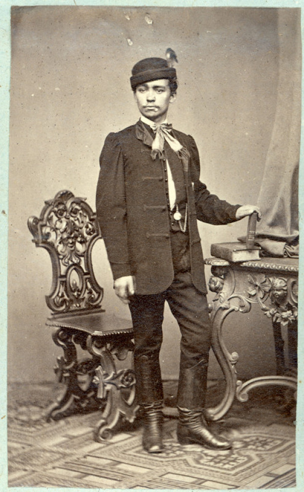 Imrich Emanuel Roth – Portréty Rómov v ateliéri 