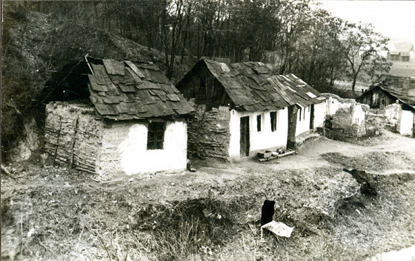 Neznámy autor – Myslava, rómska osada 