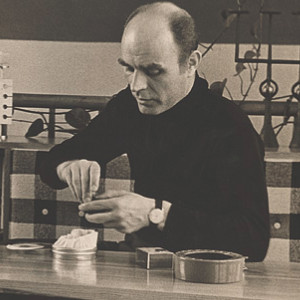 Holešťák-Holubár, Viktor